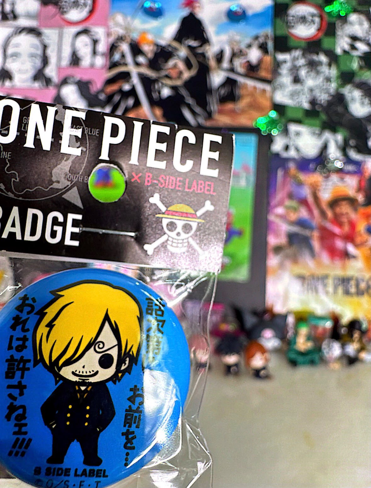 One piece - Pins